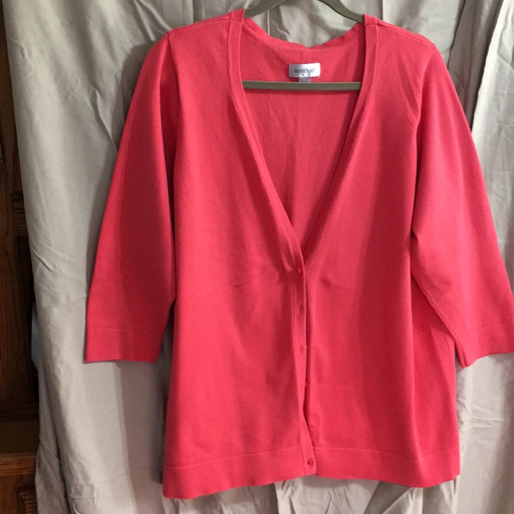 Avenue 3/4 sleeve Sweater 18/20 Coral color